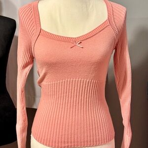 Elegant Pink Women's Sweater